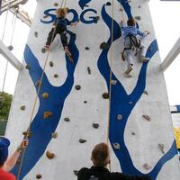 Kletterspaß am Kletterturm in Sinsheim