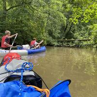 Teenager Kanuausflug