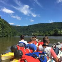Teenager Kanuausflug